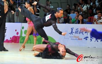 �������˿˱���������Ƶ��������������������Ű��� ��Ա���ϼ����ų�...